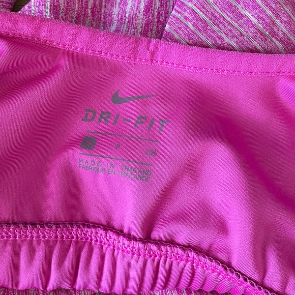 Nike Women’s Dri-FIT Top - Picture 3 of 3